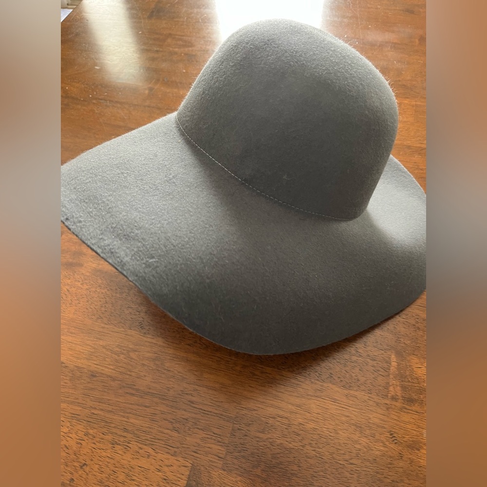 D&Y David & Young Gray 100% Wool Floppy Hat - Picture 2 of 4